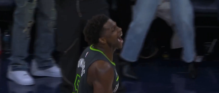 爱体育APP网址入口-19分逆转马刺！爱德华兹赛后仰天长啸 很高兴啊！