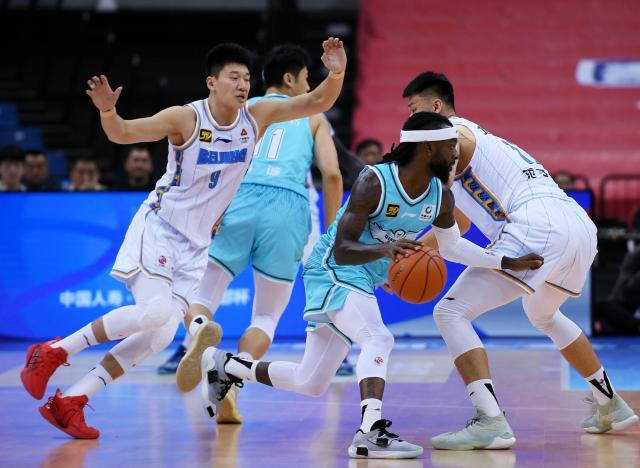爱体育官网-CBA俱乐部杯呈现两级格局 外援&amp;年轻人唱主角