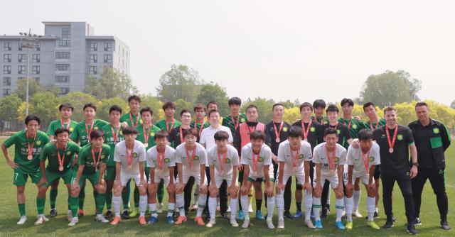 爱体育全站-【专题】11年！国安01青帮不想再等了 杨璞：新的启航