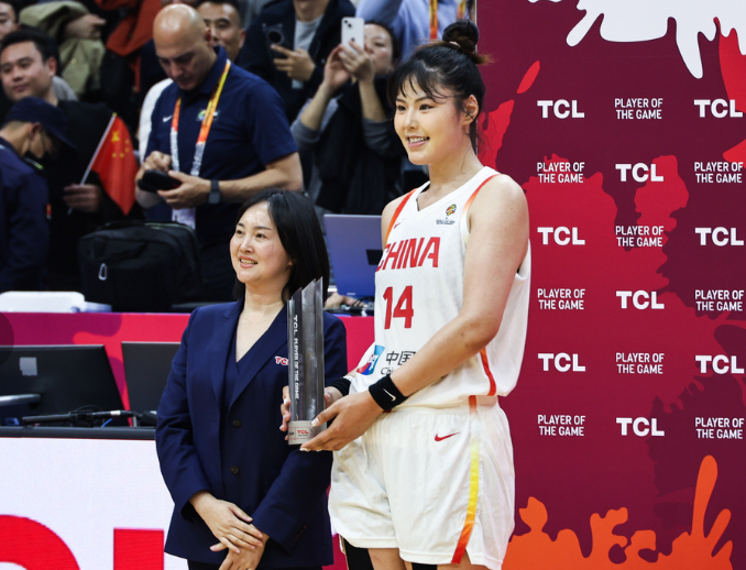 爱体育下载-中国女篮vs比利时前瞻：李月汝领衔三塔PK梅斯曼 谨防吞首败